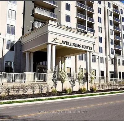 5698 Main Street 707, Niagara Falls, On L2g 5z4