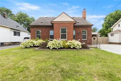 6386 Crawford Street, Niagara Falls, On L2e 5z1