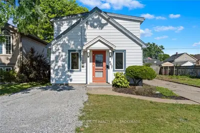 66 Knoll Street, Port Colborne, On L3k 5a6