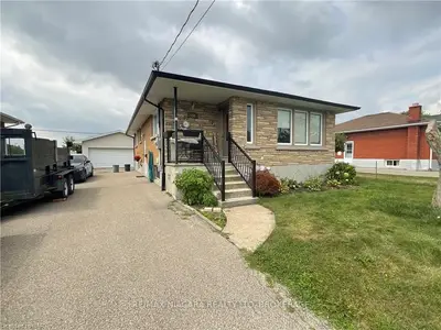 136 Clarke Street Upper, Port Colborne, On L3k 2g3