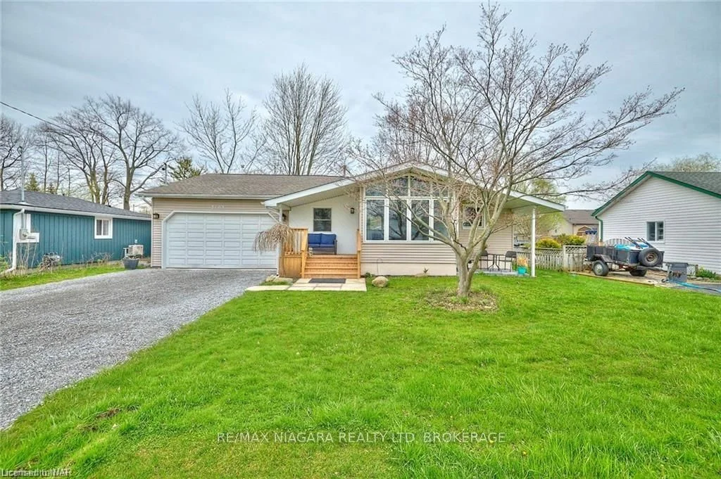 Detached in Fort Erie