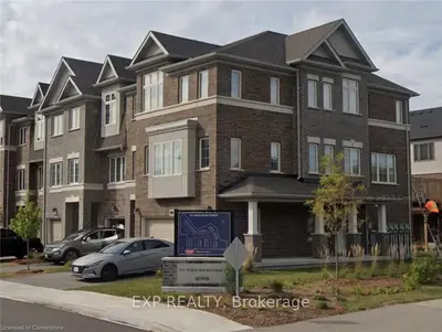 Condo Townhouse in Waterloo
