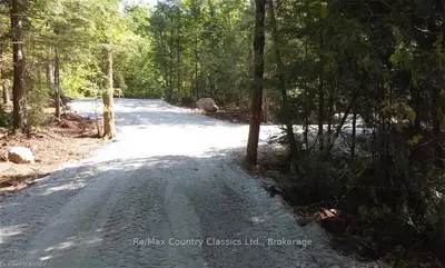 27 Skootamatta Lake Road, Frontenac, On K0h 1k0