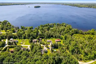 124 Second Avenue, Drummond/north Elmsley, On K7c 4k6