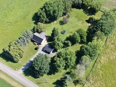 Detached in Frontenac Islands