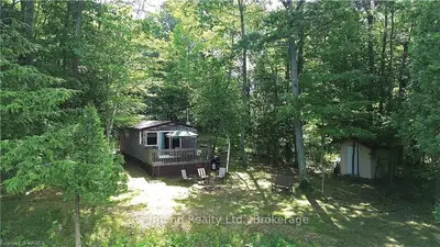 Detached in Frontenac Islands