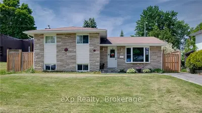 Detached in Gananoque