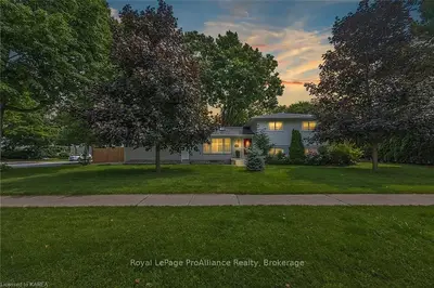 Detached in Kingston
