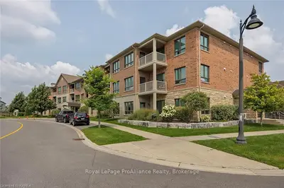 Condo Apartment in Kingston