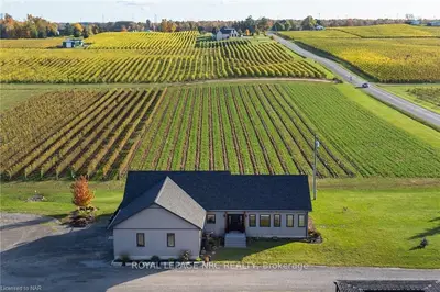 3753 Quarry Road, Lincoln, On L3j 1x4