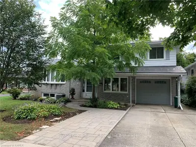 Detached in Kingston