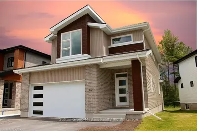Detached in Loyalist