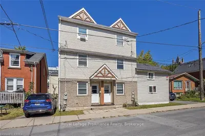 Semi-Detached in Kingston