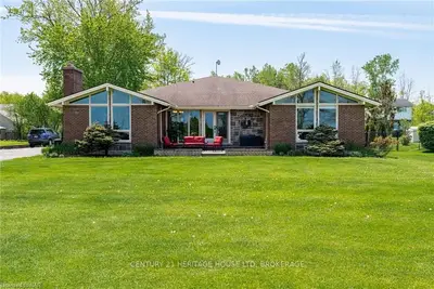 2179 Niagara Parkway, Fort Erie, On L2a 5m4