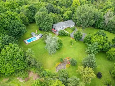 Detached in Kingston