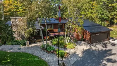 Detached in Frontenac