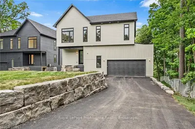 Detached in Loyalist