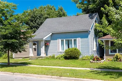 Detached in Kingston