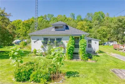 Detached in Frontenac