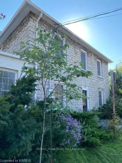 124 Ordnance Street, Kingston, On K7k 1g6
