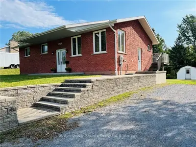 Detached in Kingston