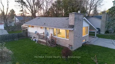 Detached in Kingston