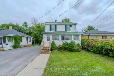 Detached in Kingston