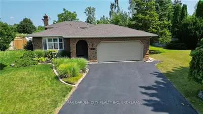 Detached in Welland