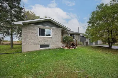 Detached in Stone Mills