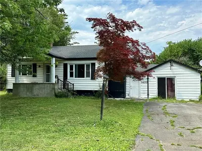 Detached in Fort Erie