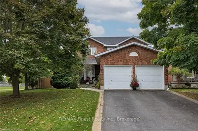 Detached in Kingston