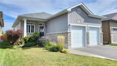Detached in Loyalist