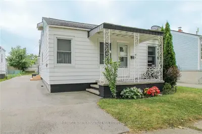 Detached in Welland