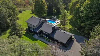 Detached in Kingston