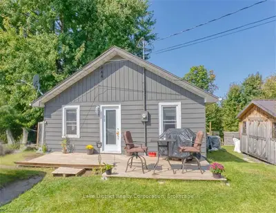 Detached in Frontenac