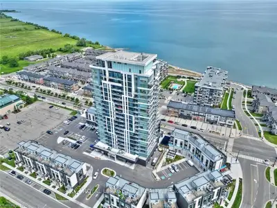 Condo Apartment in Grimsby