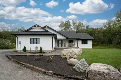 Detached in Quinte West