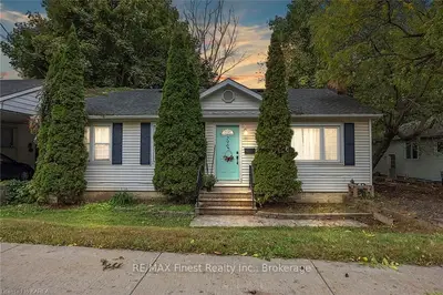 796 Portsmouth Avenue, Kingston, On K7m 1w7