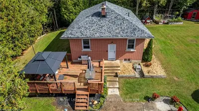 Detached in Frontenac