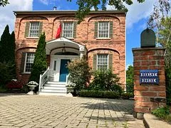 619 KING Street, Niagara-on-the-Lake, ON L0S 1J0