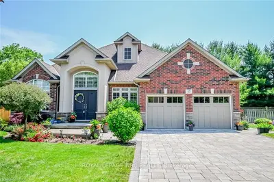 Detached in Pelham