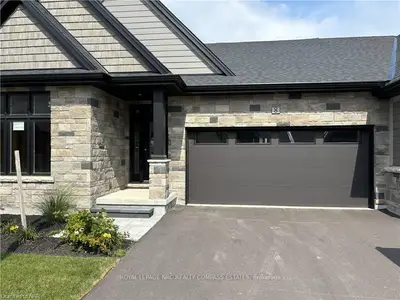 8 Peachtree Lane, Niagara-on-the-lake, On L0s 1t0