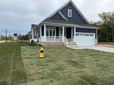 Detached in Fort Erie