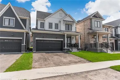 240 Eastbridge Avenue E, Welland, On L3b 0m6
