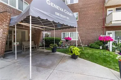 Condo Apartment in St. Catharines