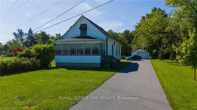 Detached in Fort Erie