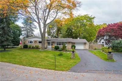 1 Lakewood Crescent, Port Colborne, On L3k 2s9