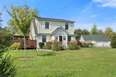 Detached in Fort Erie