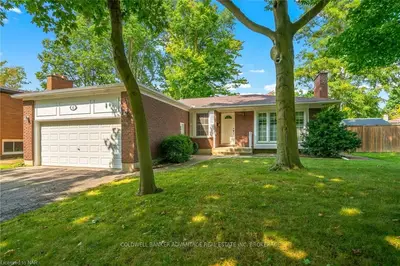 Detached in Welland