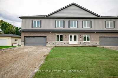 Att/Row/Townhouse in Thorold